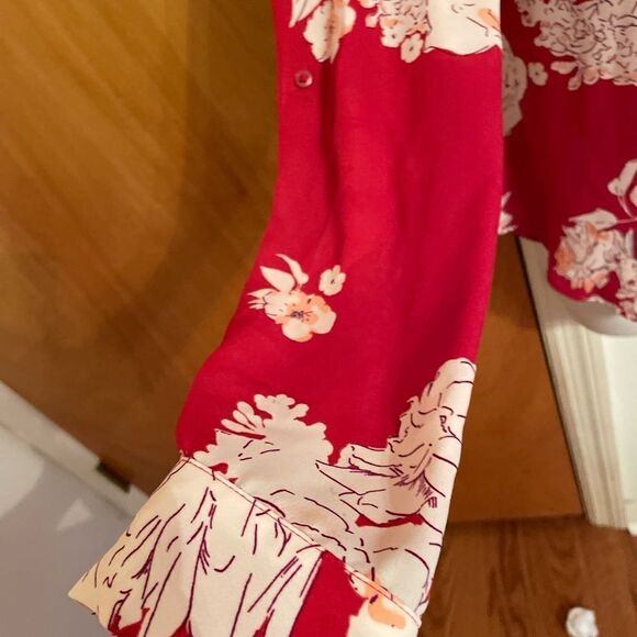 CANDIE’S BEAUTIFUL,FUN & unique Roll tab shirt size XS - Picture 3 of 8